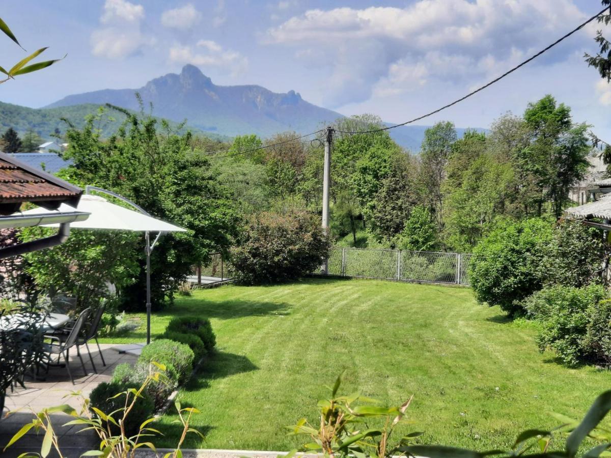 Apartman Soda Ogulin Exteriér fotografie